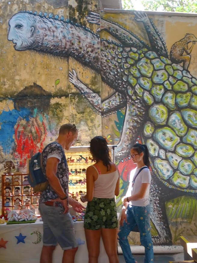 hin bus depot street art