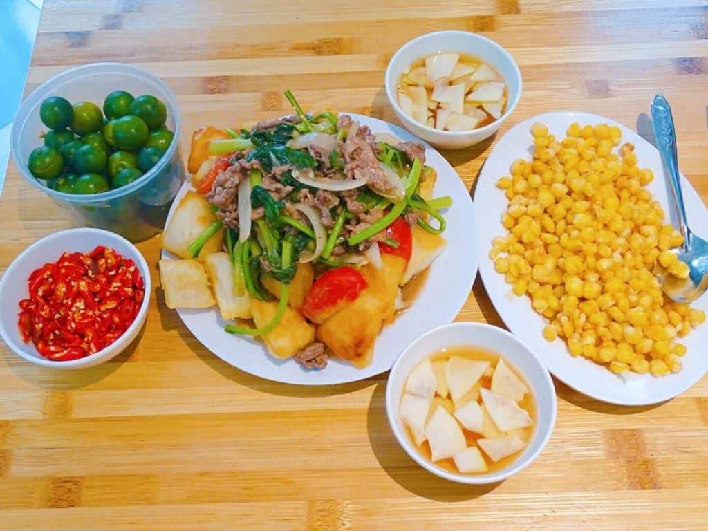 Spread of local food Hanoi