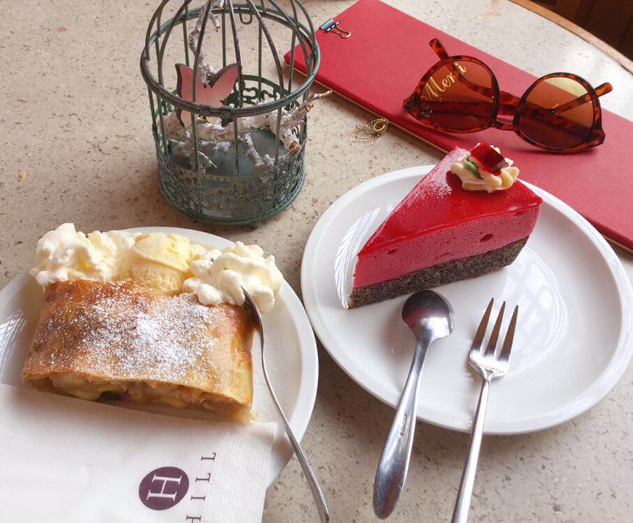 Torte strudel Belvedere Vienna itinerary