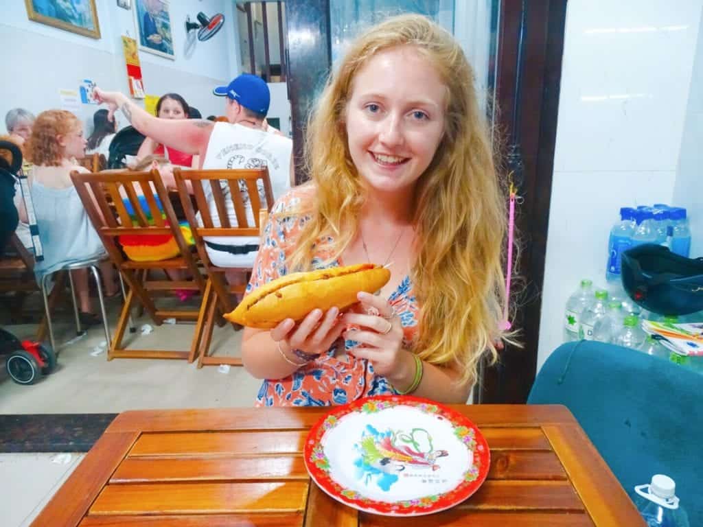 Solo travel tips for street food