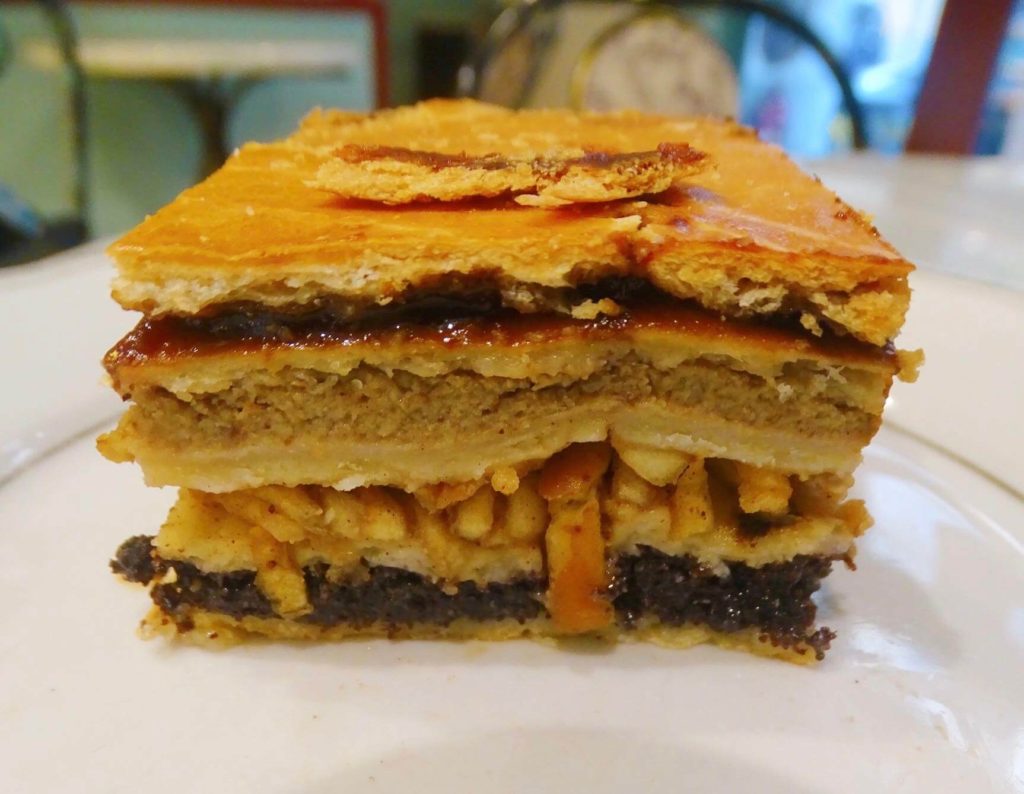 Flodni Jewish cake best food in Budapest