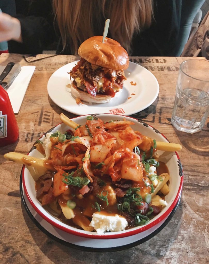 Poutine Bread meats Bread restaurant
