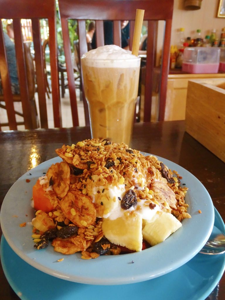 Breakfast at Blue Diamond cafe