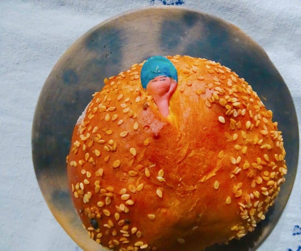 Pan de muertos bread