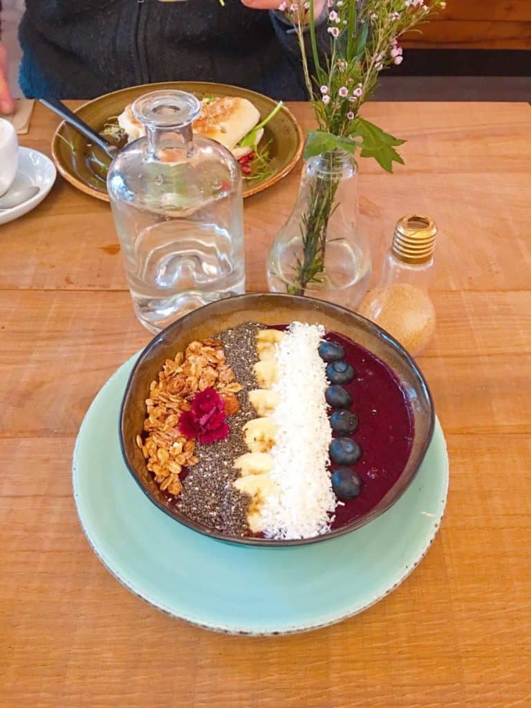 Smoothie bowl in Hamburg weekend