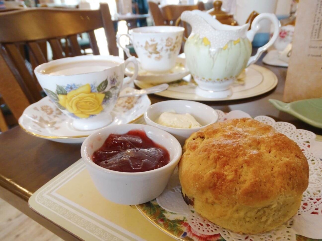 Cream tea london to cotswolds day trip