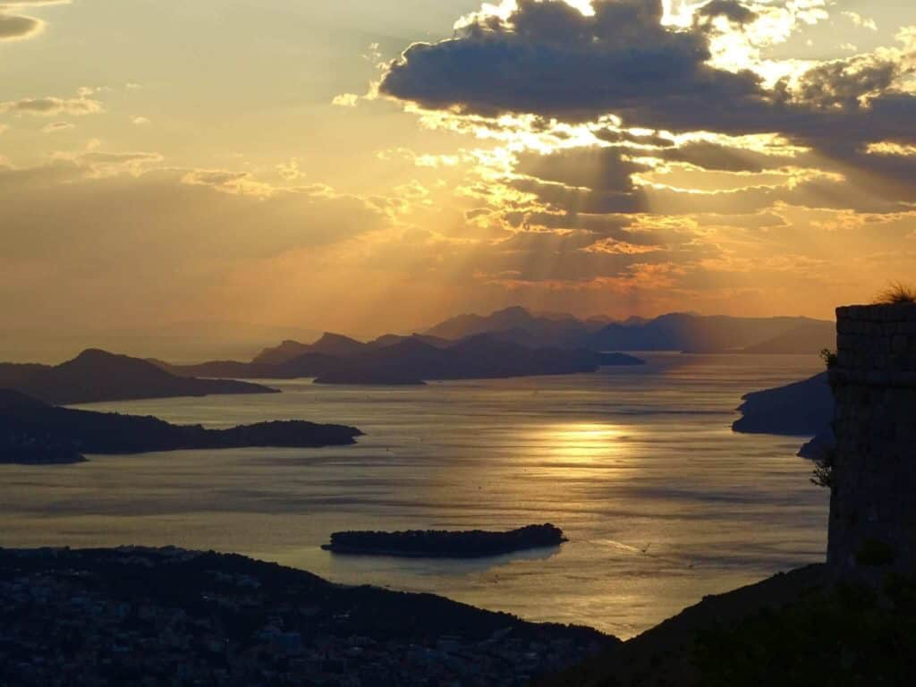 Things to do dubrovnik Croatia watch sunset