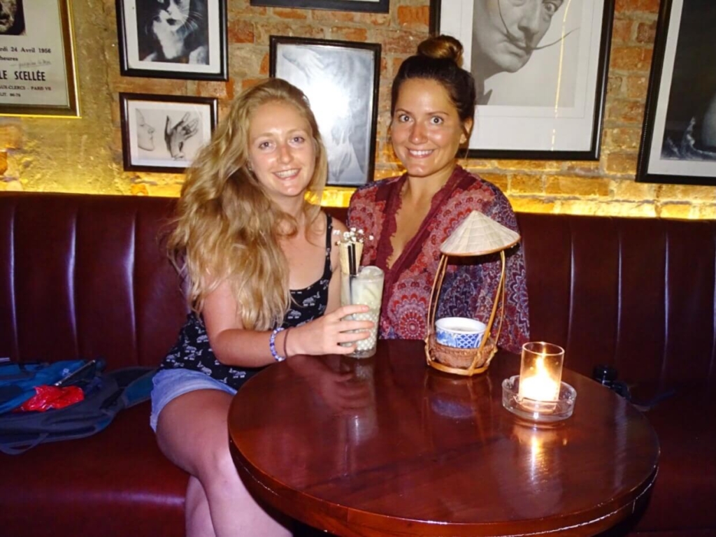 making friends solo female travel in vietnam