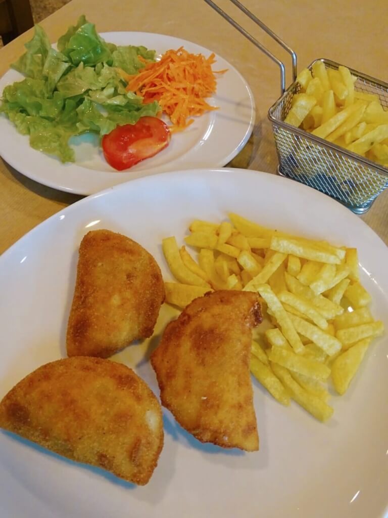 Rissoles what to eat in porto portugal
