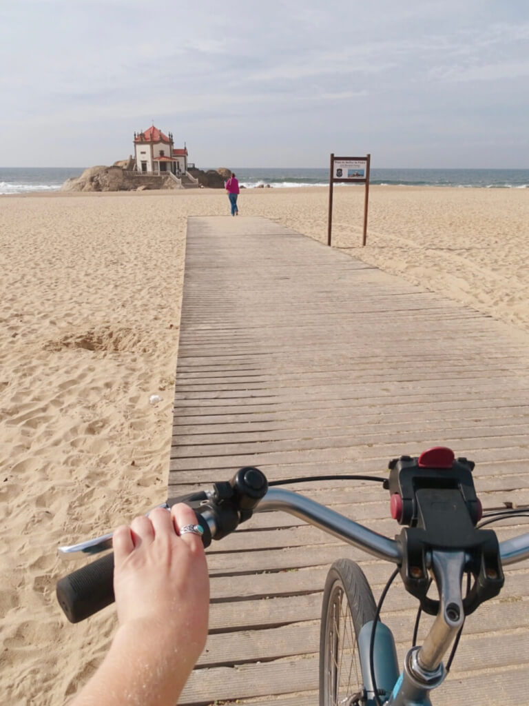 senhor da pedra beach