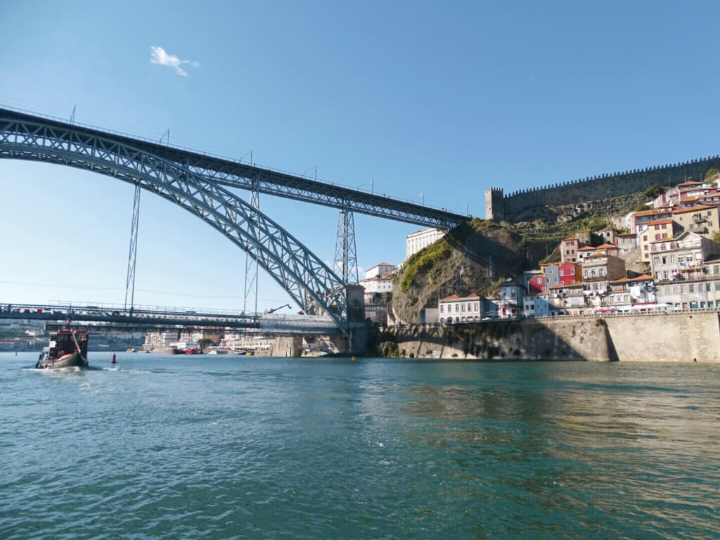 6 bridges boat cruise