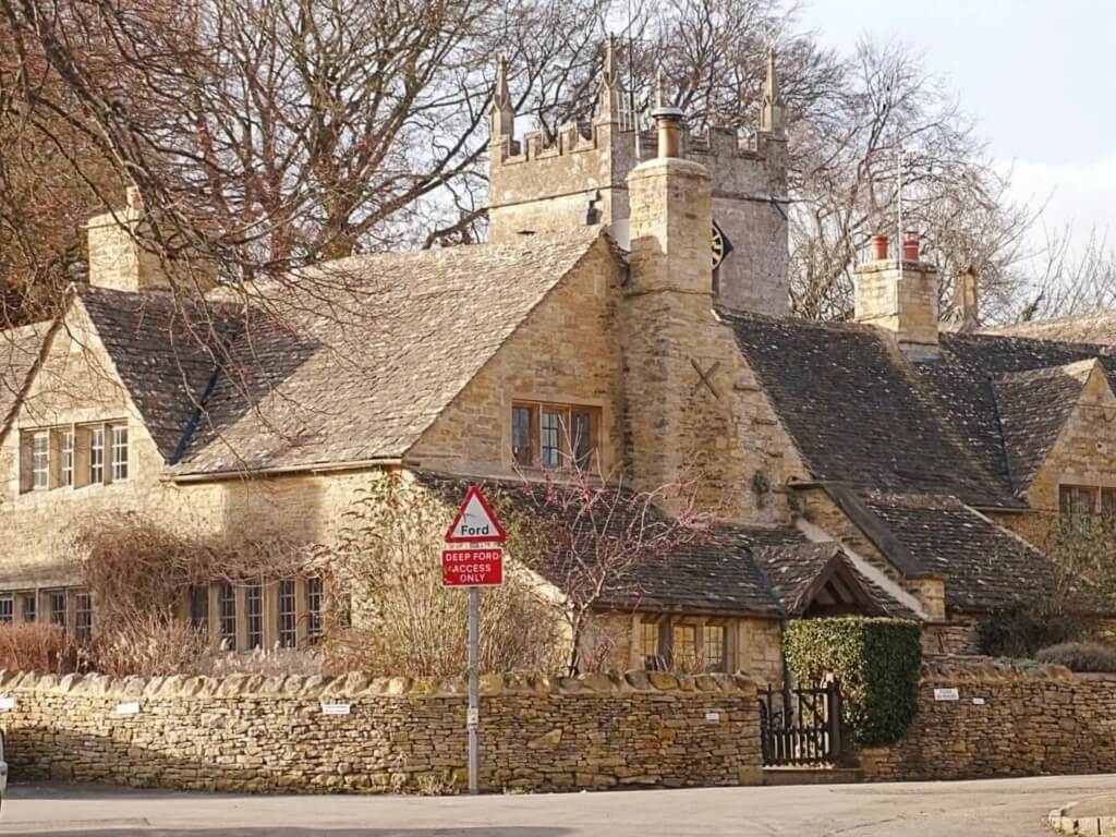 upper slaughter central square