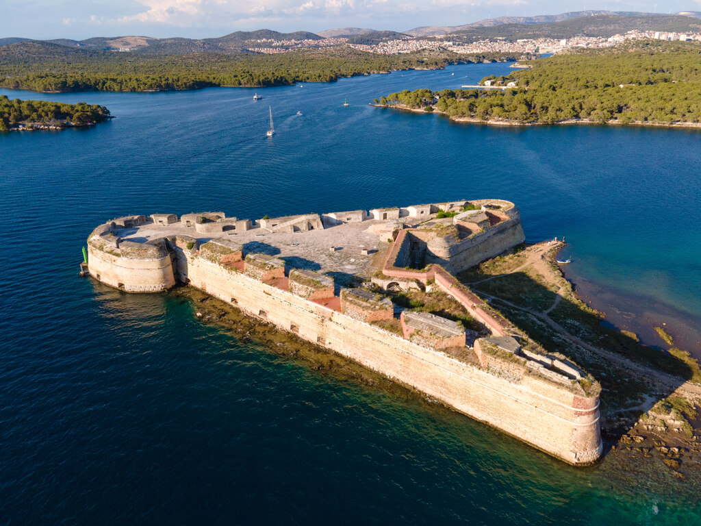 sibenik croatia best day trips split