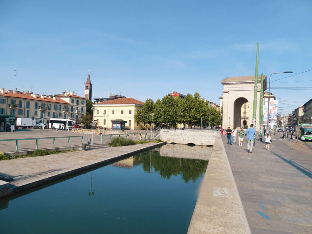 Navigli neighbourhood