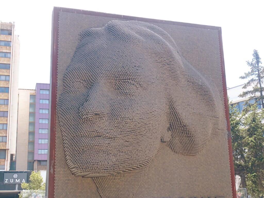 Heroinat Memorial things to do pristina