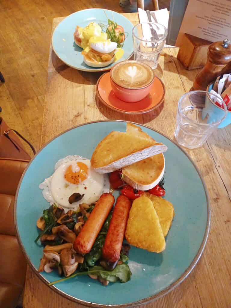 Vegetarian breakfast Loopy SHrew