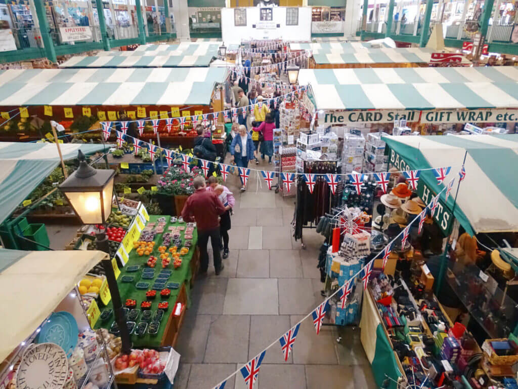 Market hall shops