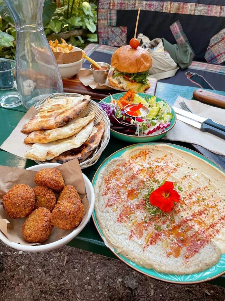 Mediterranean platter 