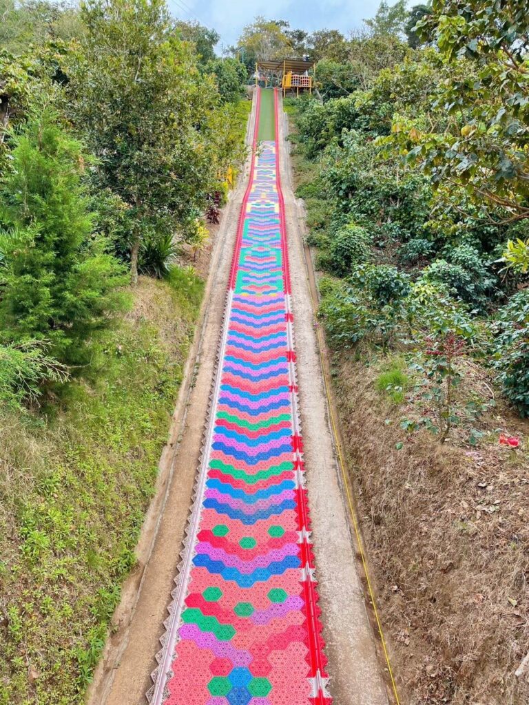 Rainbow slide ruta de los flores
