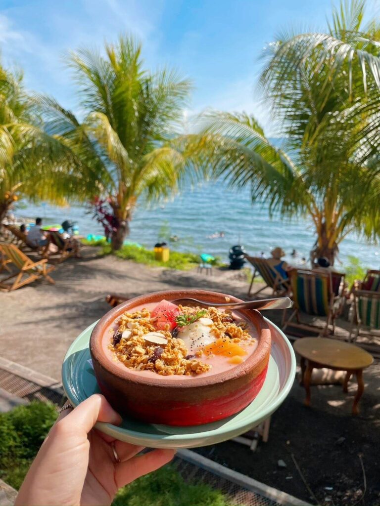 Laguna Apoyo breakfast
