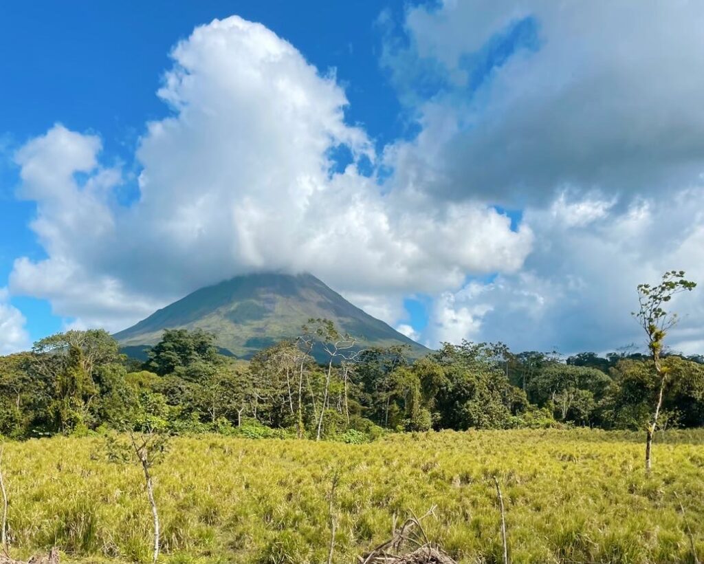 arenal volcano